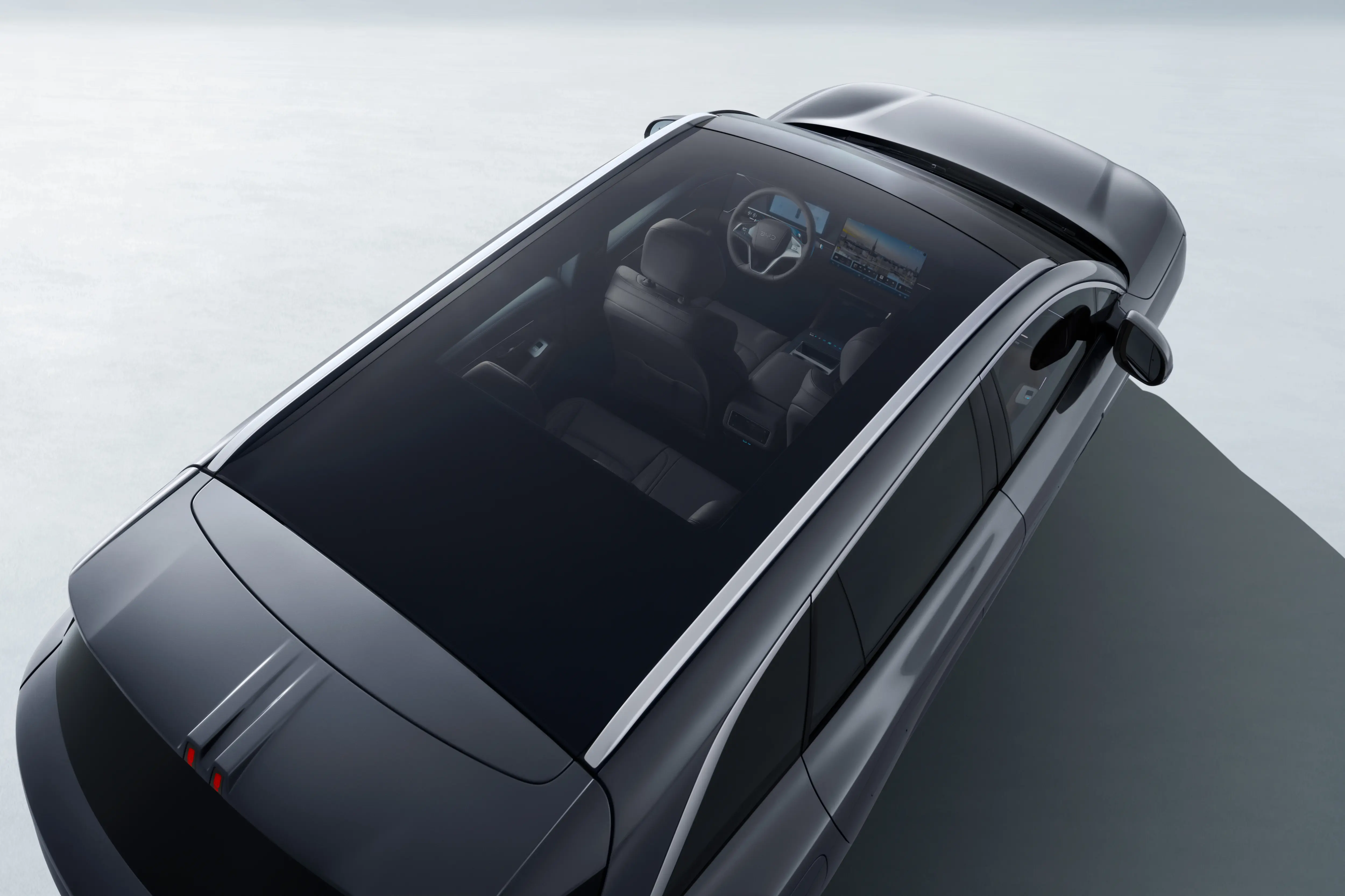 BYD ATTO 8 DM-P - Especificaciones y diseño