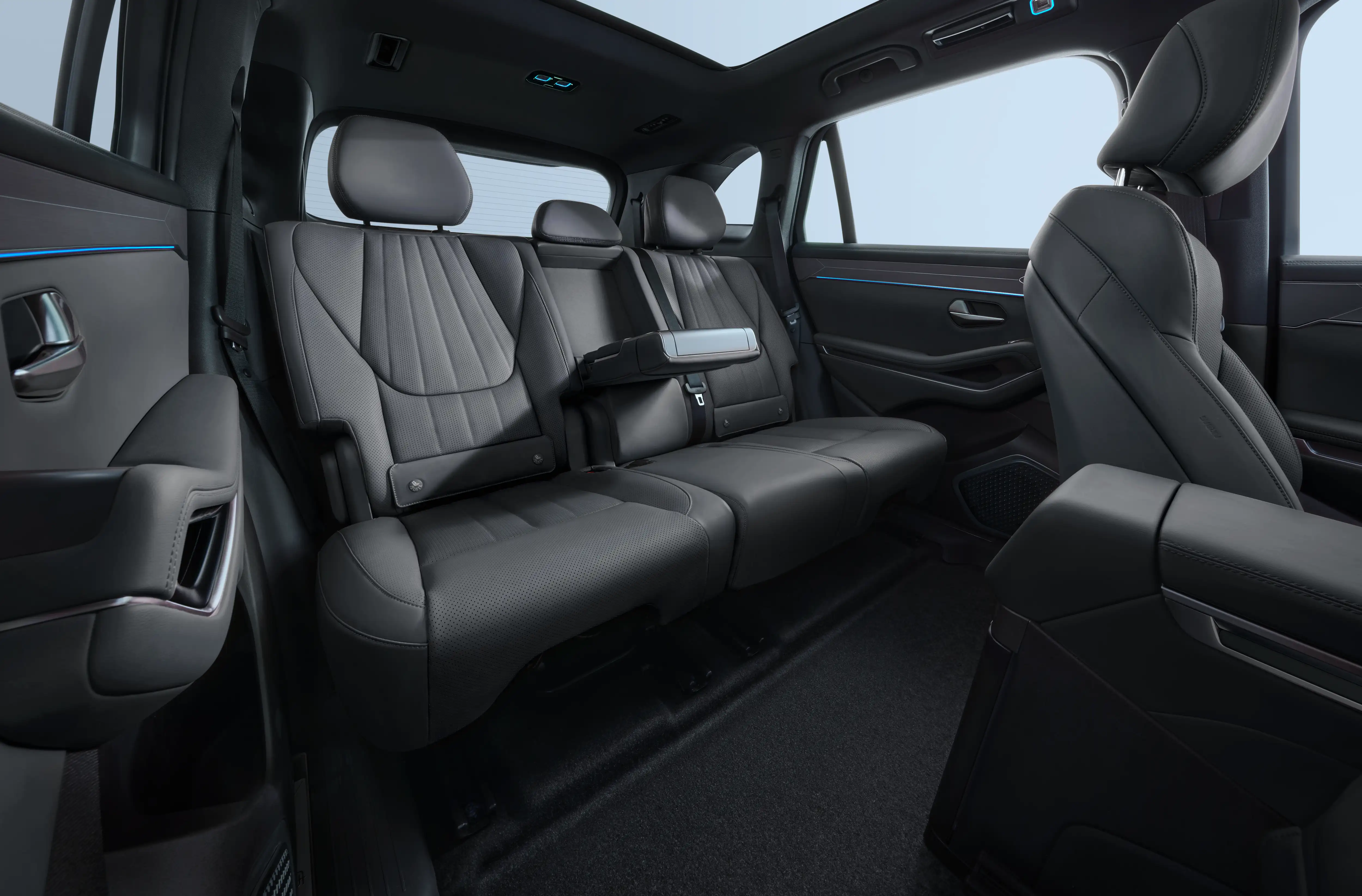 BYD ATTO 8 DM-P - Interior